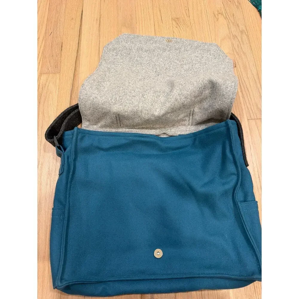 All wool messenger bag made by Pallas textiles